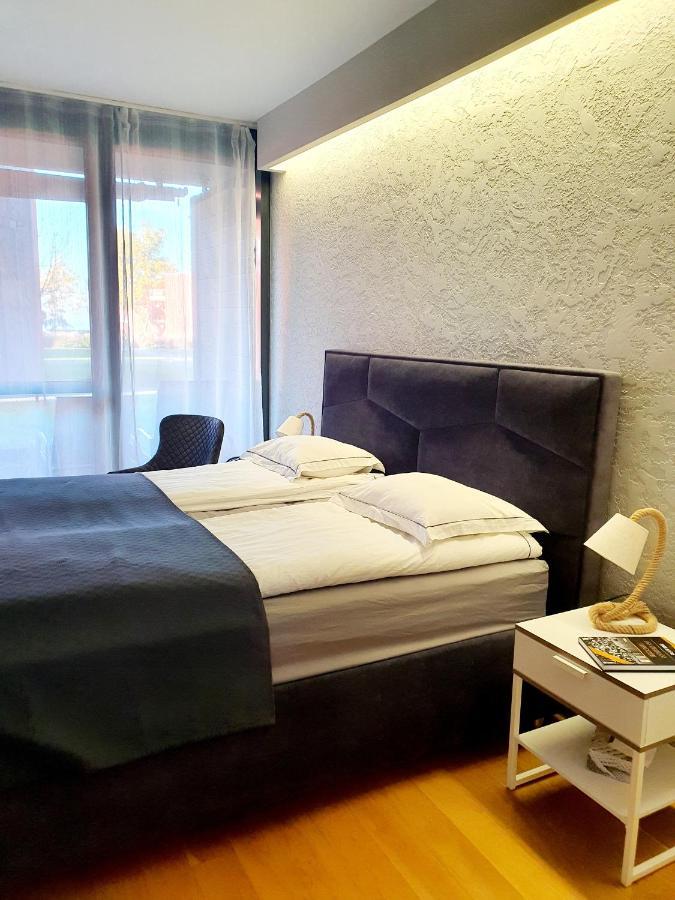 Bl Lakeside Apartman Balatonlelle Extérieur photo